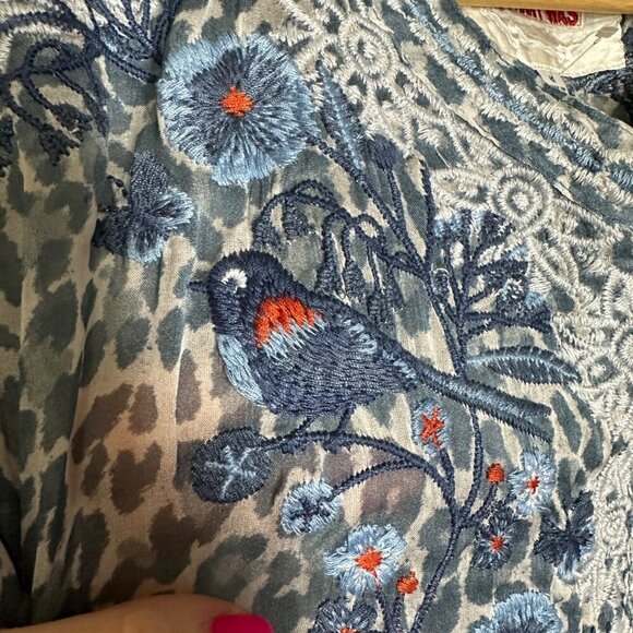 Johnny Was Biya Bluewell Chiffon Silk Embroidered Blouse BWomens Size M Boho Art - Picture 6 of 12